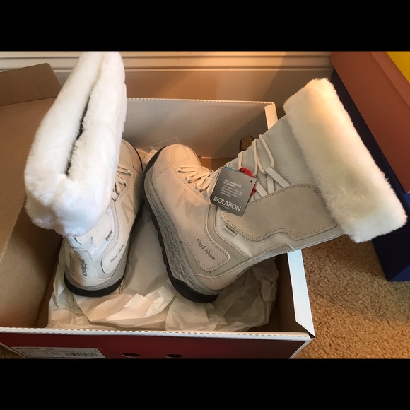 New Balance snow boots - Picture 3 of 5